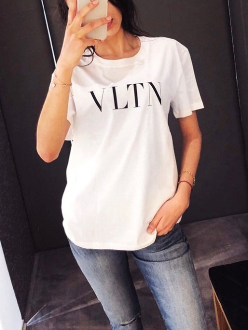 발렌티노 VLTN 로고 티셔츠 / 화이트